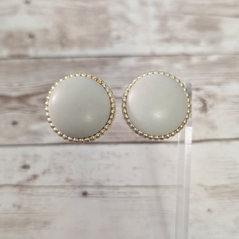 Vintage Clip On Earrings 1" Grey with Gold Tone Halo